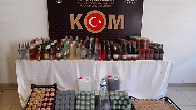 Konya'da yılbaşı öncesi kaçak içki operasyonunda 9 şüpheli yakalandı
