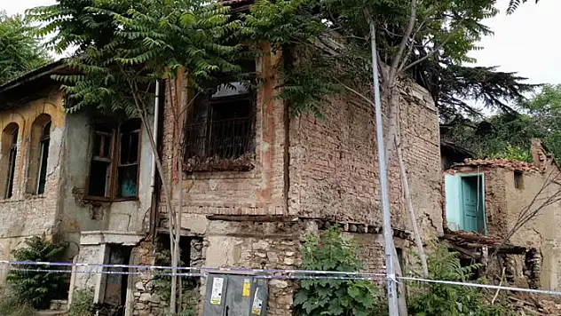 Konya'da yıldırım düşen evde yangın çıktı
