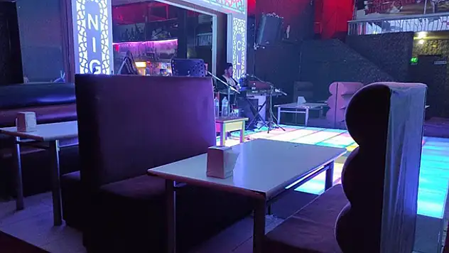 Konya'da yine kısıtlamada eğlence mekanlarına baskın: 37 kişiye ceza