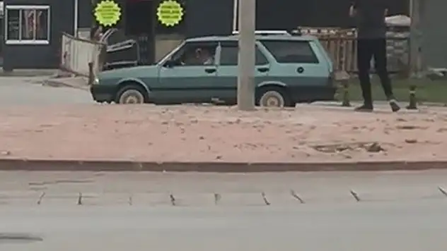 Konya'da yoğun trafik arasında drift terörü
