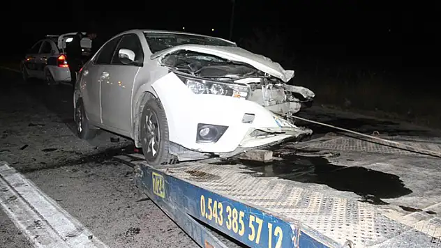 Konya'da yolcu minibüsü ile otomobil çarpıştı: 8 yaralı
