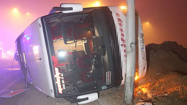 Konya'da yolcu otobüsü devrildi: 11 yaralı