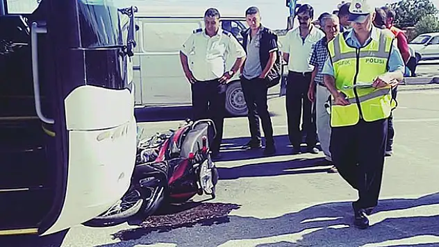 Konya'da yolcu otobüsü ile motosiklet çarpıştı: 2 kişi ağır yaralandı