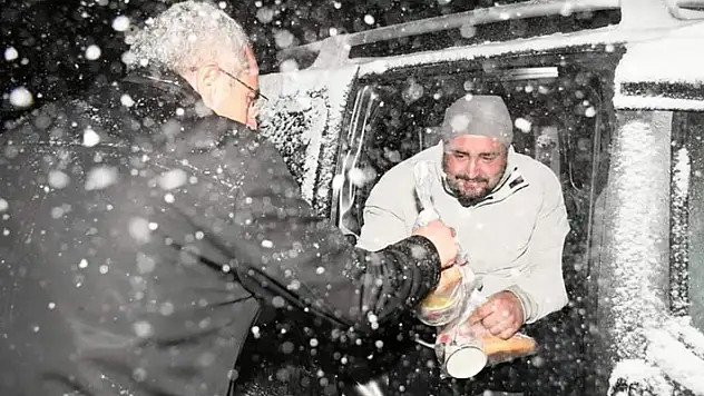 Konya'da yolda kalanların imdadına Kaymakamlık yetişti
