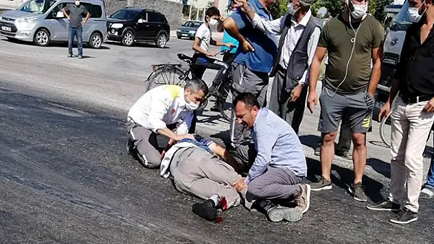 Konya'da yolun karşısına geçmeye çalışan bisiklet sürücüsüne otomobil çarptı
