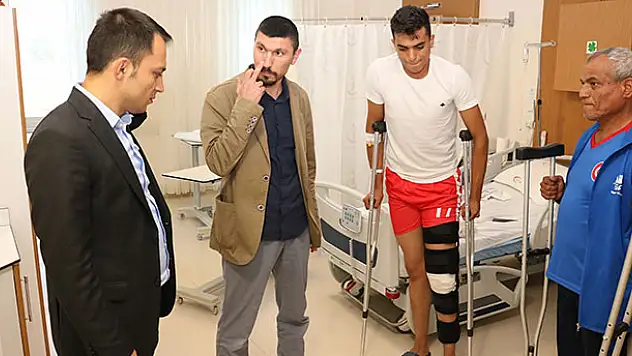 Konya'da yürümekte zorlanan genç, kıkırdak nakliyle sağlığına yeniden kavuştu