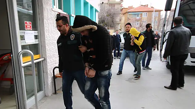 Konya'da zehir tacirlerine operasyon