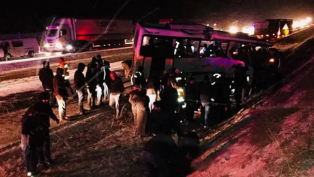 Konya'da zincirleme trafik kazası: 1 ölü, 19 yaralı