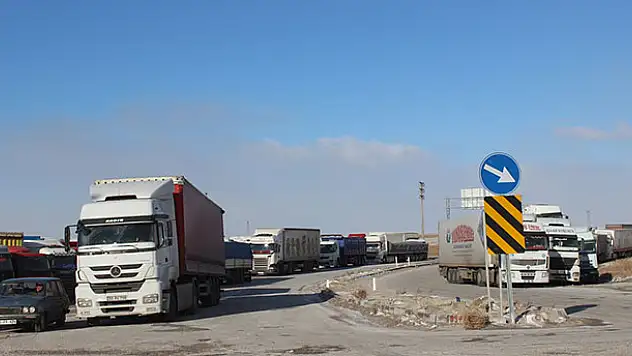Konya'da zincirleme trafik kazası: 5 yaralı