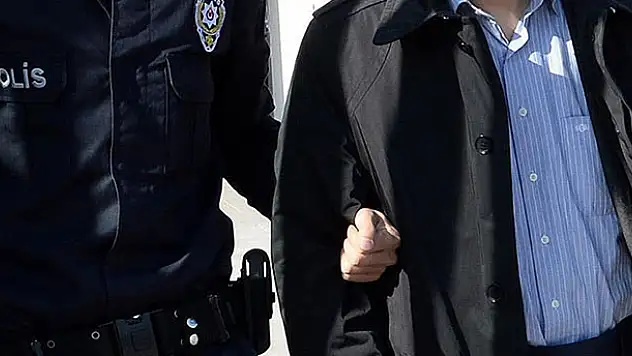 Konya dahil 12 ilde FETÖ'ye komiser operasyonu