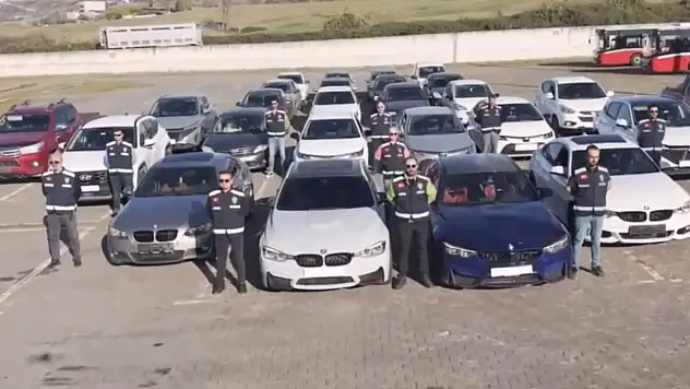 Konya dahil 13 ilde 'change' araç operasyonunda 13 zanlı yakalandı