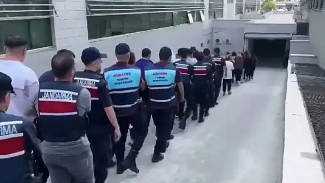 Konya dahil 13 ilde yasa dışı bahis ve nitelikli dolandırıcılık operasyonu: 65 şüpheli yakalandı