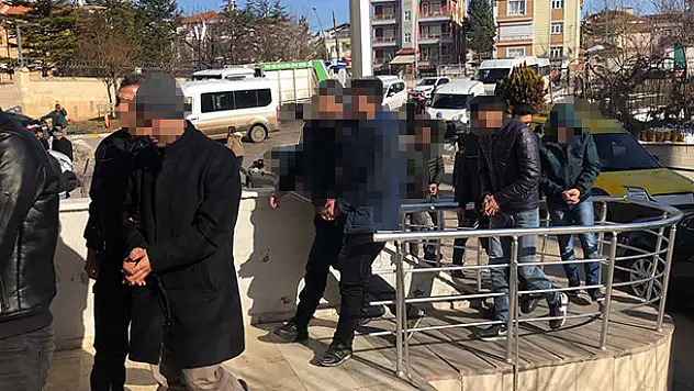 Konya dahil 5 ilde FETÖ operasyonu! 7 tutuklama