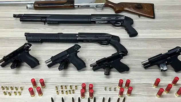 Konya dahil 73 ilde Mercek-4 operasyonlarında,  891 ruhsatsız silah ele geçirildi, bin 127 kişi gözaltına alındı 