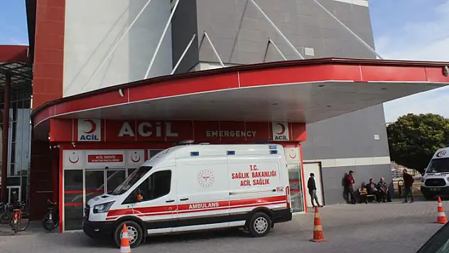 Konya'daki 2 ayrı trafik kazasında 2 kişi yaralandı 
