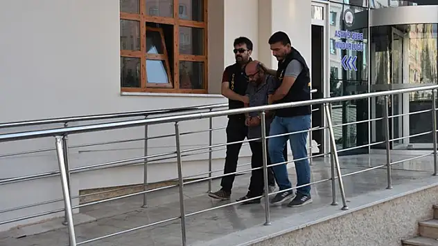 Konya'daki 28 yıllık cinayet çözüldü: FETÖ'cü polis gizlemiş
