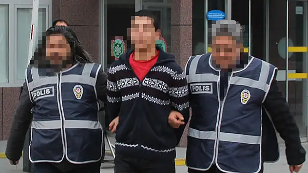 Konya'daki bıçaklı gaspçı yakalandı
