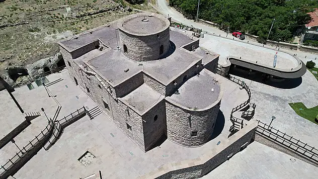 Konya'daki bin 700 yıllık kilise hala ayakta