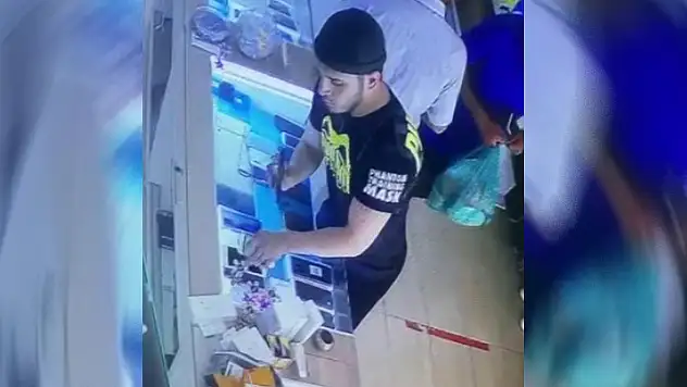 Konya'daki cep telefonu hırsızıyla ilgili yeni detaylar! Alman kimliğini satın alıp Türkiye'ye giriş yaptığı ortaya çıktı
