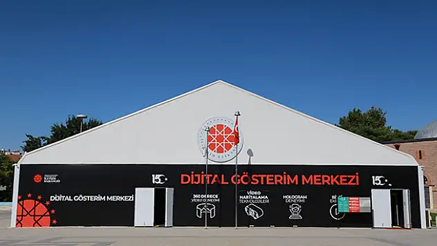 Konya'daki Dijital Gösterim Merkezi'ne yoğun ilgi