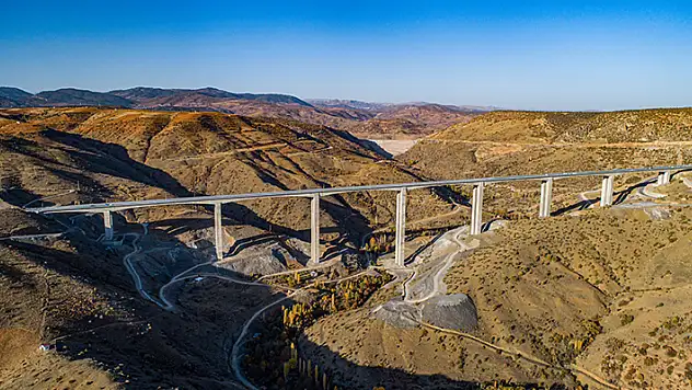 Konya'daki Eğiste Hadimi Viyadüğü, IRF ödüllerinde birincilik aldı

