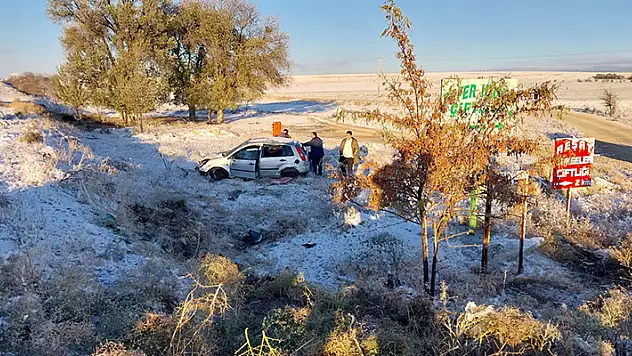 Konya'daki iki ayrı trafik kazasında 6 kişi yaralandı
