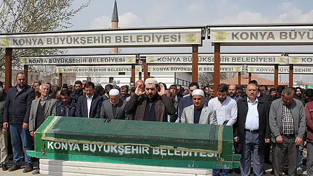 Konya'daki kazada ölen iki kişiden biri toprağa verildi