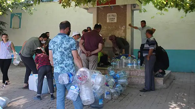 Konya'daki Kumdöken suyu şifa arayanların uğrak yeri oldu
