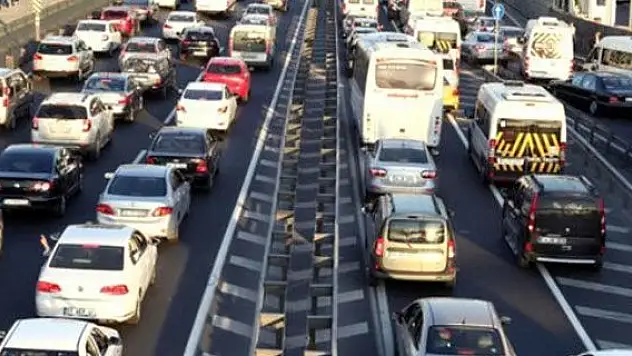 Konya'daki motorlu araçların yarısı 16 yaşından büyük