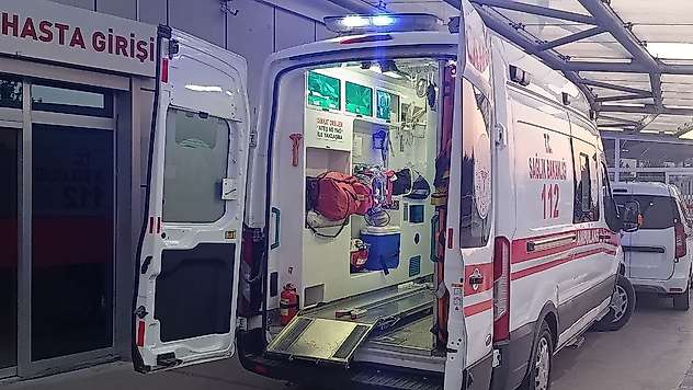 Konya'daki motosiklet kazası 2 kişiyi hastanelik etti