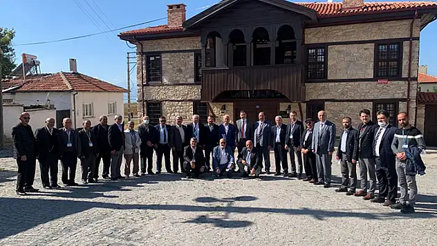 Konya'daki muhtarlar Beyşehir'de buluştu
