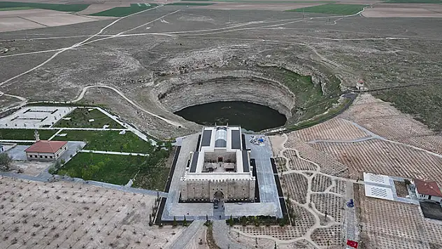 Konya'daki Obruk gölü manzaralı 'kervansaray otel' turizme katkı sunacak