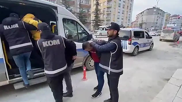 Konya'daki organize suç örgütü soruşturmasında 11 kişi tutuklandı
