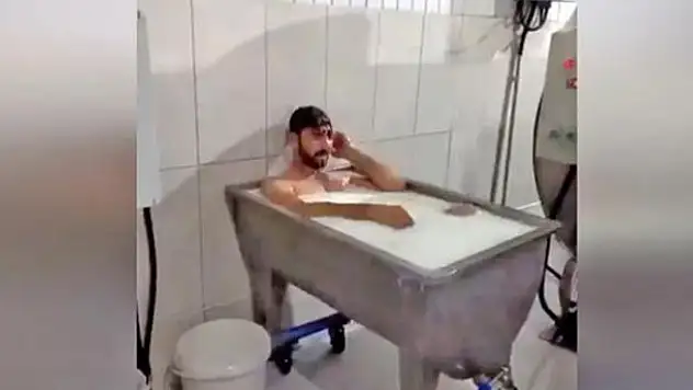 Konya'daki süt banyosu görüntülerindeki sanıklar tutuksuz yargılanmak üzere tahliye edildi