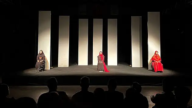 Konya'daki Uluslararası Türkçe Tiyatro Yapan Ülkeler Festivali sürüyor
