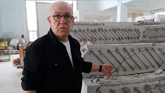 Konya'daki üniversite Hatay'daki gözlem raporunu tamamladı: Prof. Dr. Kamanlı: Bile bile mezarımızda oturuyoruz