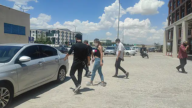Konya'daki uyuşturucu operasyonunda 3 kişi yakalandı
