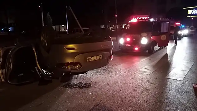 Konya'daki yakınlarının cenazesine katılmak için yola çıkan aile Manavgat'ta kaza yaptı
