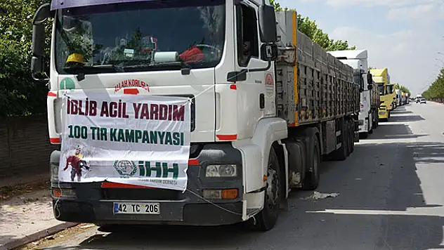 Konya'dan 25 tır inşaat malzemesi İdlib'teki savaş mağdurları için yola çıktı