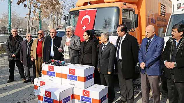 Konya'dan Afrin'deki terör mağdurlarına ayakkabı yardımı