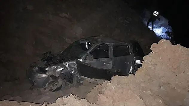 Konya'dan Alanya'ya giden araç kaza yaptı: 1 ölü, 2'si çocuk 3 yaralı