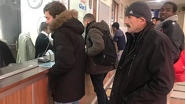 Konya'dan Ankara'ya gidecek vatandaşlar yola çıkamadı