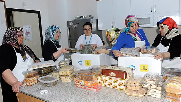 Konya'dan asker ve polislere 'Anne eli değmiş' yemek