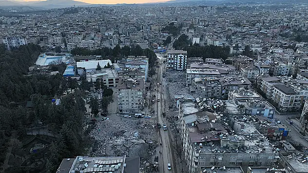 Konya'dan deprem bölgesine yardımlar sürüyor
