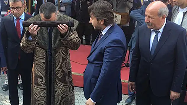 Konya'dan Gönderilen Sultan Alâeddin'in Berat ve Sancağı Söğüt'te Teslim Alındı