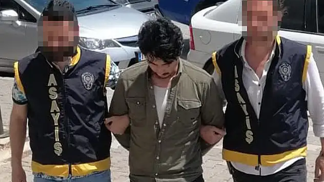 Konya'dan İzmir'e gidip kız meselesi yüzünden tartıştığı uzman çavuşu öldüren şahıs tutuklandı