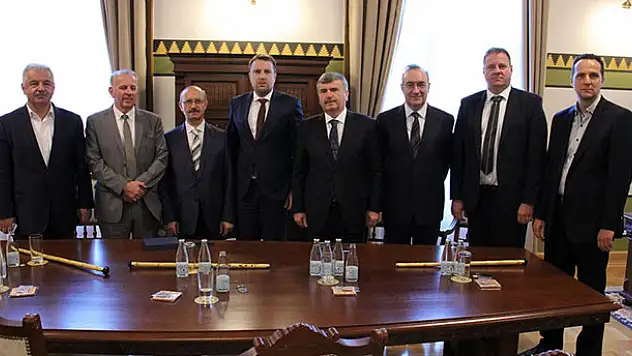 Konya'dan Kardeş Şehir Saraybosna'ya 20 Tramvay