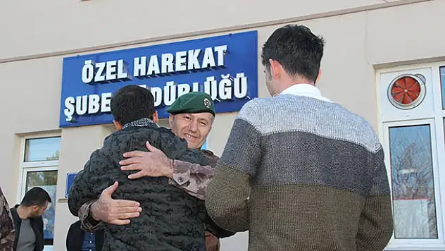 Konya'dan özel harekat polisleri Afrin'e uğurlandı