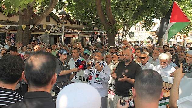Konya'dan sınırda bekletilen Filistin Konvoyu'na destek