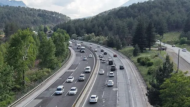 Konya'dan yola çıkacaklar dikkat! O güzergahta trafik kitlendi